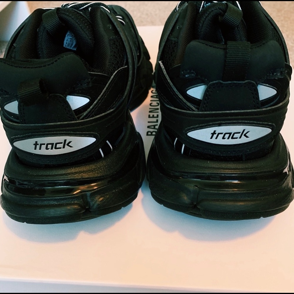 Balenciaga men shoes - Picture 5 of 7